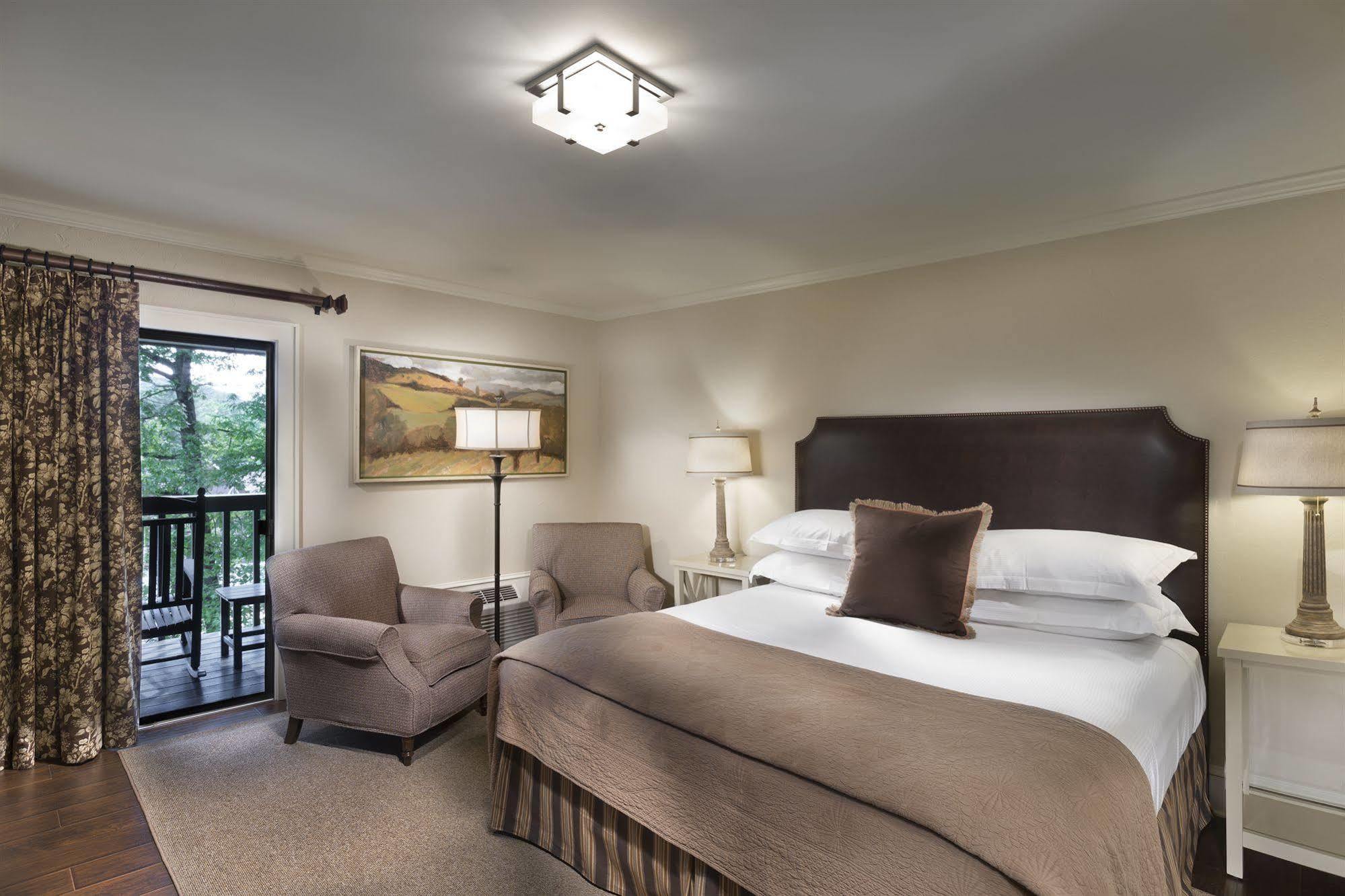 موتيل هايلاندس 200 Main By Old Edwards Hospitality المظهر الخارجي الصورة